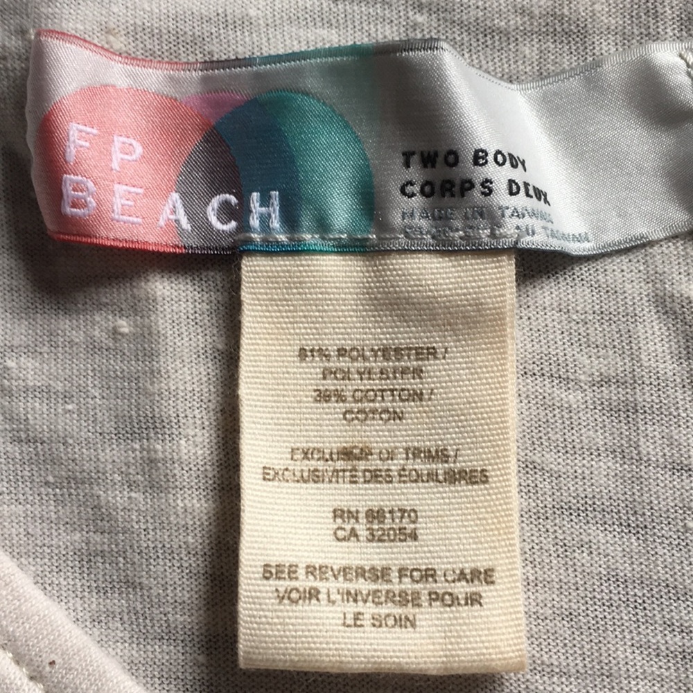 Free People Beach Crop Top NWOT size M/L - Picture 2 of 3